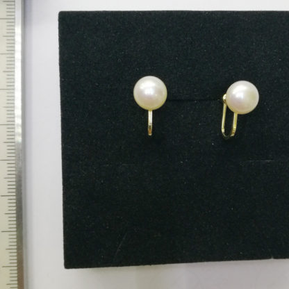 Golden plated Silver Ear Cuffs with lustrous creamy white freshwater pearls - Image 3