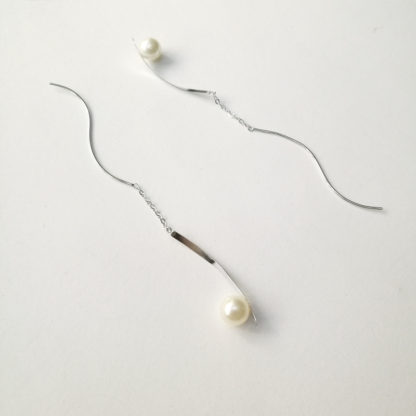 Silver Curly threader earrings with lustrous round white freshwater pearls - Image 6