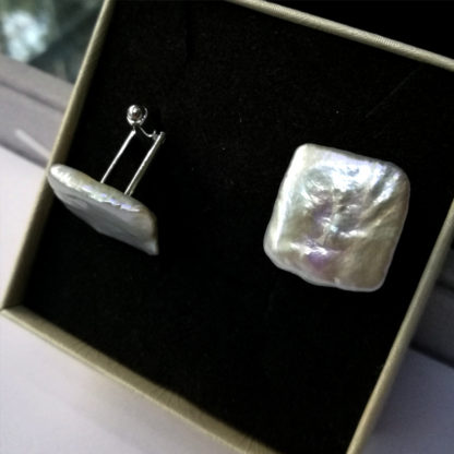Silvery cufflinks with lustrous white and grey square nucleated freshwater pearls - Image 9