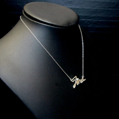 Iina, script name necklace - Image 3