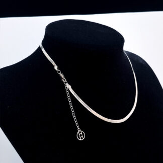 Litteä käärmeketju